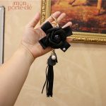 Accessoire pratique en cuir avec fleur décorative