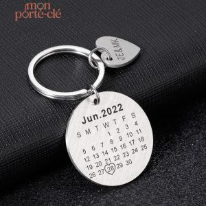 Porte-clé date couple élégant et personnalisé