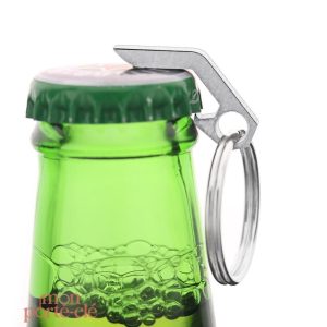 Porte-Clé Titane, idéal pour ouvrir des bouteilles