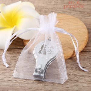 Décapsuleur porte-clé personnalisé pour un mariage