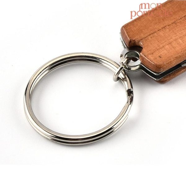 Accessoire de poche : décapsuleur et clé