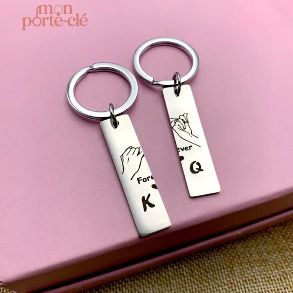Porte-clé couple design moderne, idéal pour les amoureux
