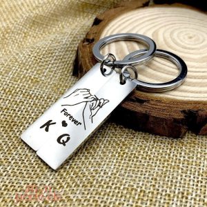 Porte-clé duo romantique, accessoire pratique et sentimental