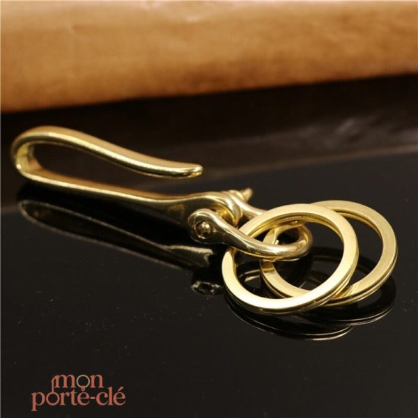 Porte-clé en laiton élégant pour homme