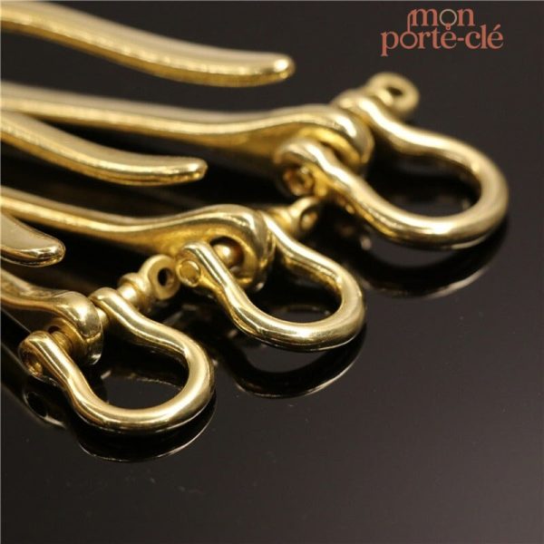 Accessoire porte-clé en laiton, design intemporel