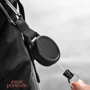 Porte-clé enrouleur compact pour garder vos clés organisées