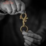 Porte-clé artisanal élégant pour homme