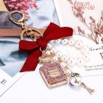 Porte-clé femme décoratif, ajout de luxe