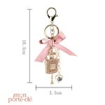 Porte-clé femme luxe, parfait pour un look distingué