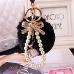 Porte-clé en pompon doux et stylé