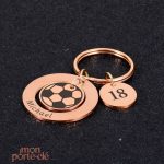 Porte-clé design football, accessoire tendance