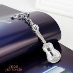 Accessoire de porte-clé guitare pour les amoureux de la musique