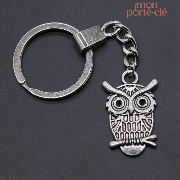Porte-clé hibou en métal élégant et stylisé