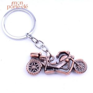 Porte-clé moto Chopper rustique en métal