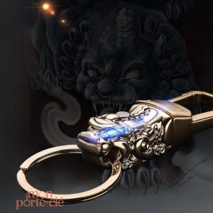 Accessoire porte-clé homme au style contemporain