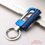 Porte-clé multifonction avec lampe intégrée en acier