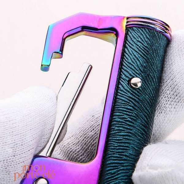 Porte-clé avec lumière LED, design en métal