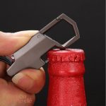 Porte-clé avec lampe LED intégrée en acier durable