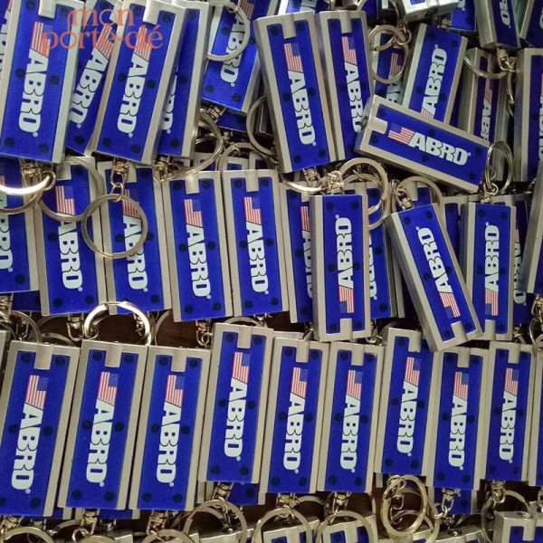 Porte-clé avec fonction éclairage pour professionnels