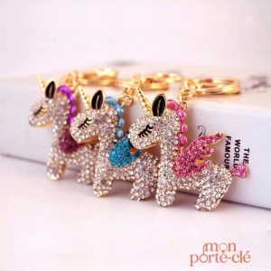 Porte-clé en forme de licorne, design féérique