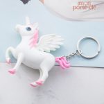 Porte-clé féerique, licorne lumineuse tendance