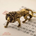 Porte-clé lion stylisé, ajout coloré à votre trousseau