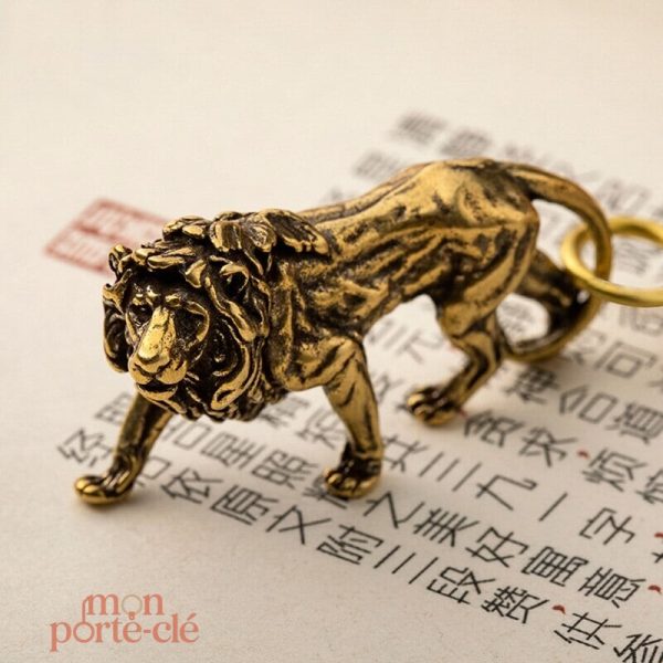 Porte-clé lion stylisé, ajout coloré à votre trousseau