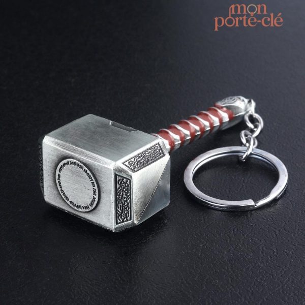 Porte-clé unique en design Thor, parfait pour les fans