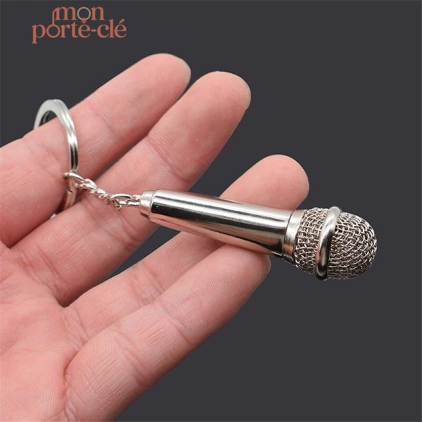 Accessoire musical : porte-clé micro élégant