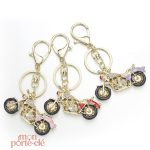 Porte-clé moto avec finition métallique unique