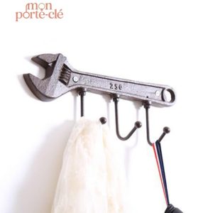 Accessoire mural industriel pour clés