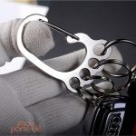 Porte-clé créatif représentant un pied de bébé