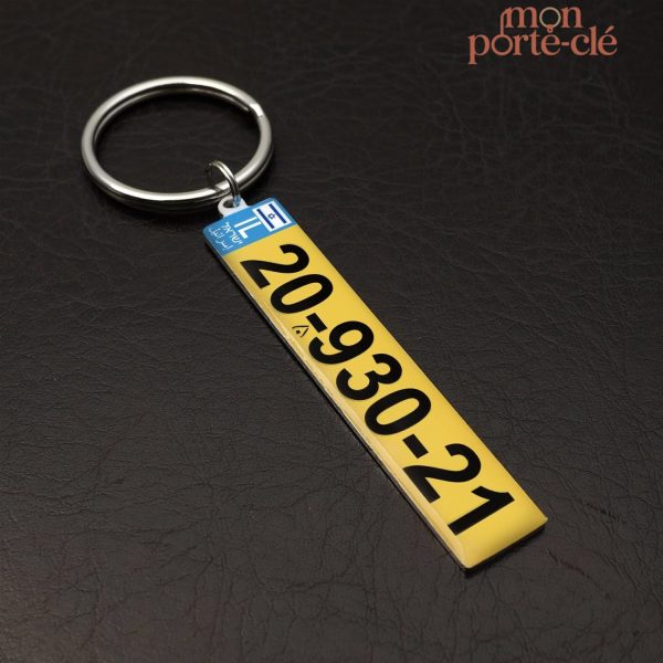 Porte-clé design avec plaque d'immatriculation sur mesure