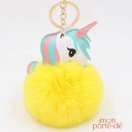 Charmant porte-clé licorne avec pompon moelleux