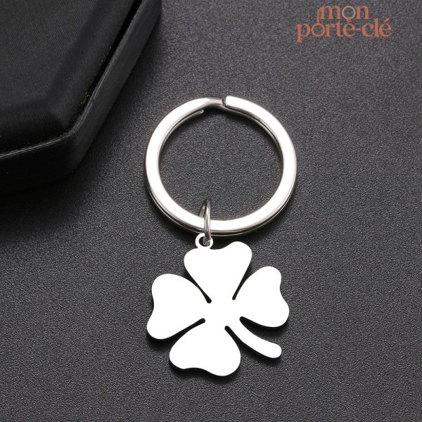 Porte-clé masculin avec amulette porte-bonheur