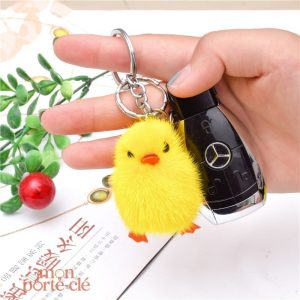 Porte-clé en métal avec design poussin coloré