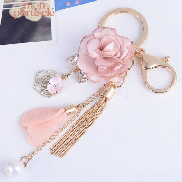Porte-clé floral rose pour les passionnés de style