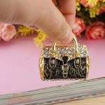 Accessoire pratique et original pour sacs