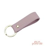 Porte-clé en simili cuir pratique et léger