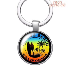 Porte-clé surf en métal pour les passionnés de sports nautiques