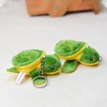 Porte-clé tortue peluche douce et colorée