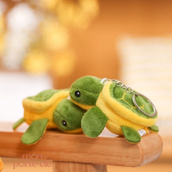 Porte-clé tortue en peluche, parfait pour les fans d'animaux