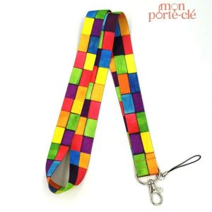 Porte-clé tour de cou coloré et pratique