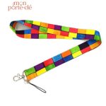 Accessoire tour de cou avec porte-clé multicolore