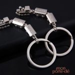 Accessoire porte-clé unique représentant un train