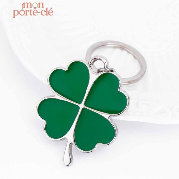 Porte-clé en forme de trèfle chanceux