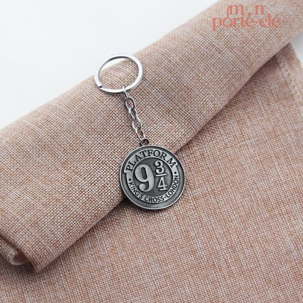 Porte-clé original avec design Voie 9 3/4