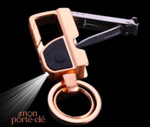 Porte-clé multifonctionnel avec coupe-ongles et LED