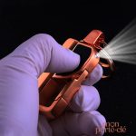 Coupe-ongles LED en acier, un porte-clé utile