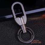 Porte-clé pour homme au style contemporain